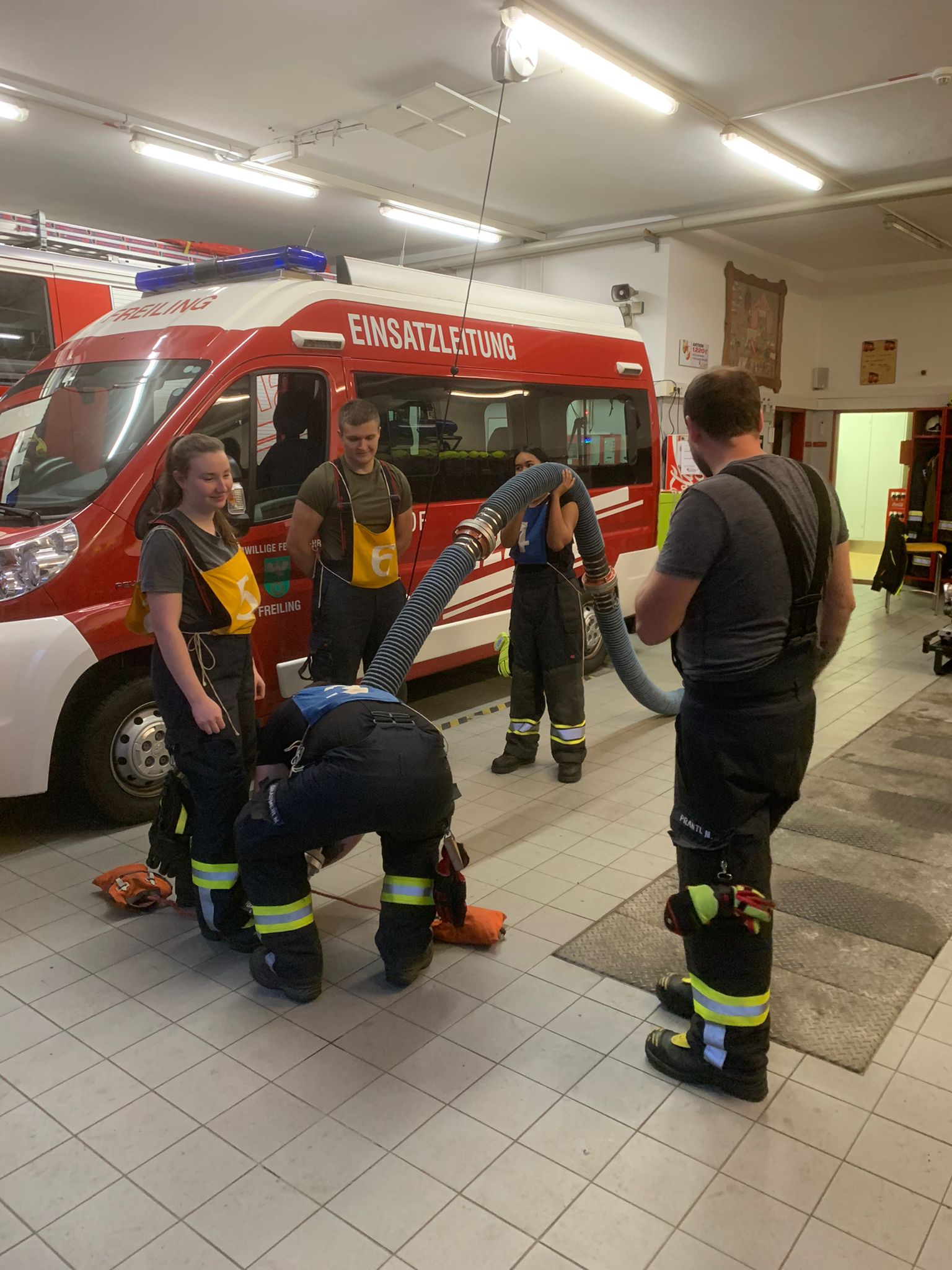 Freiwillige Feuerwehr Freiling - Schulung: Stationsbetrieb